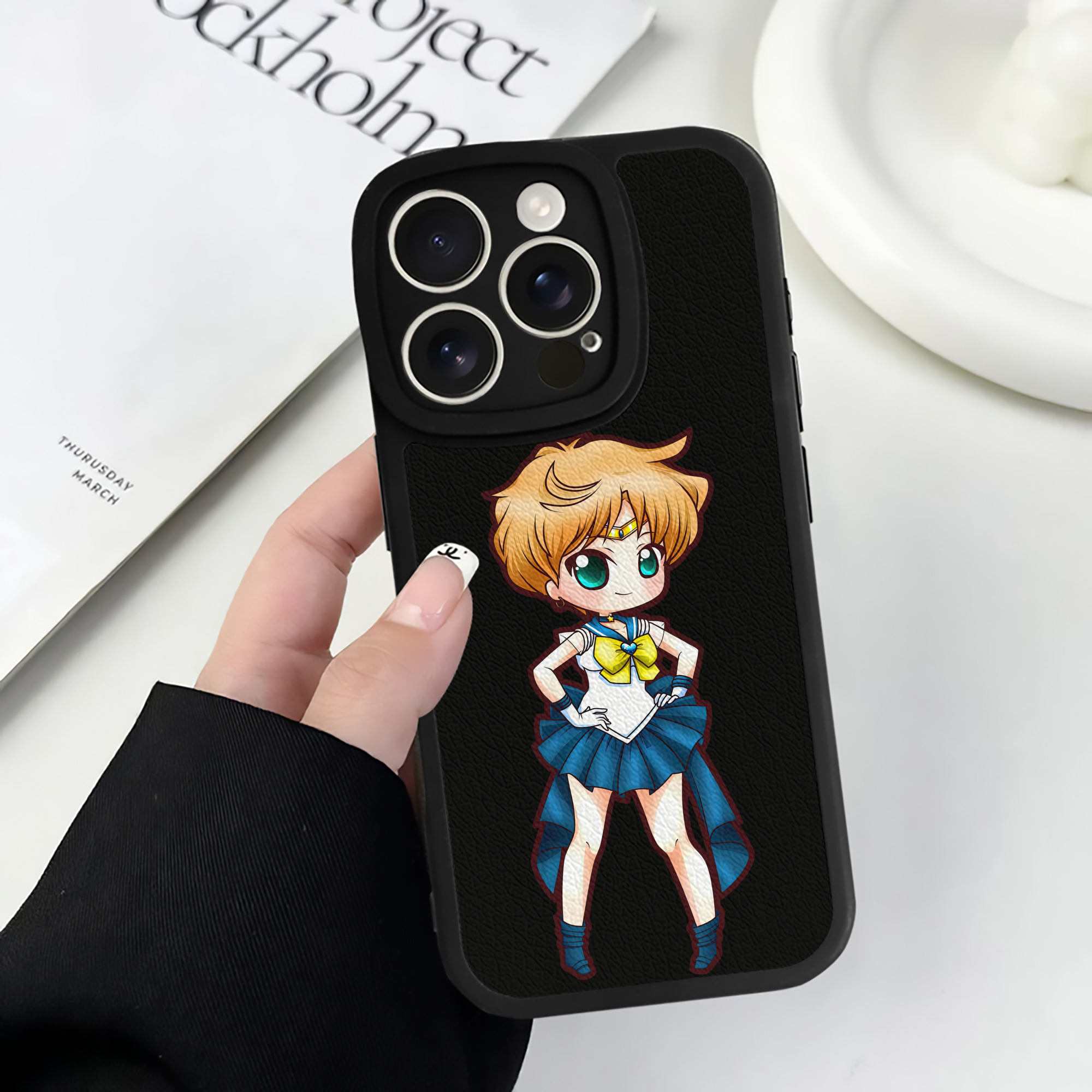 （画像用） 美少女戦士セーラームーン 天王はるか Sailor Moon Tenoh Haruka 【iPhone 16シリーズ対応】シリコンスマホケース（レザー調） 材質：シリコン